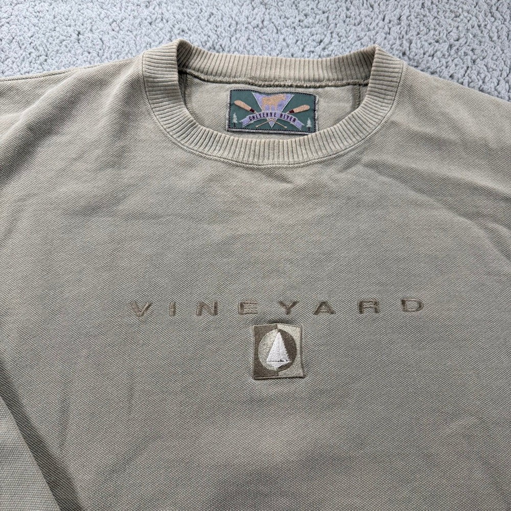 Cheyenne River Vineyard Embroidered Sweatshirt Mens Tan Sailboat Graphic XL - Picture 1 of 9